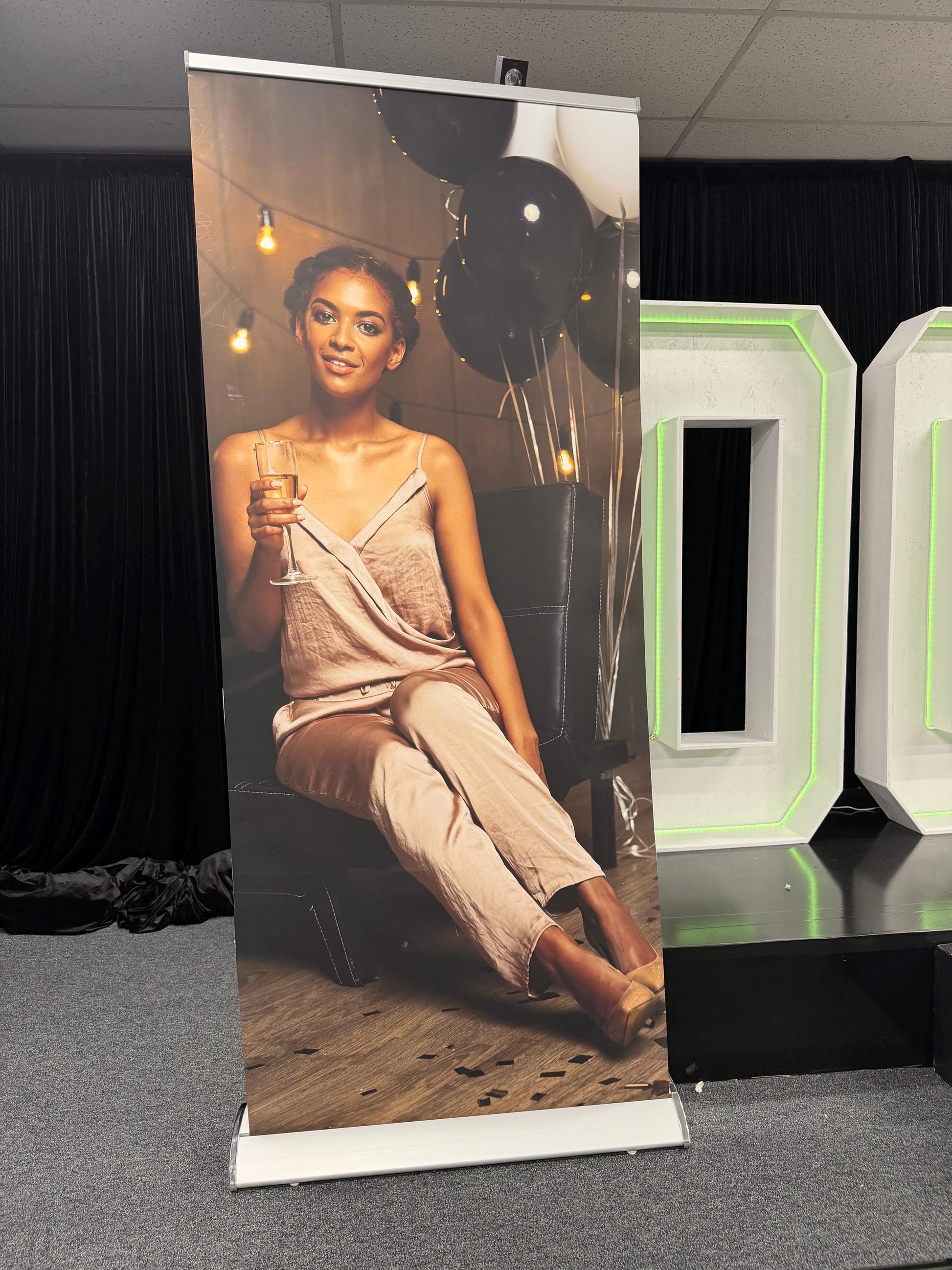 2 High quality Customizable Retractable Banners, Event Photos Banners, Roll Up Banners, Comes with the Stand, Birthday. Free Shipping.